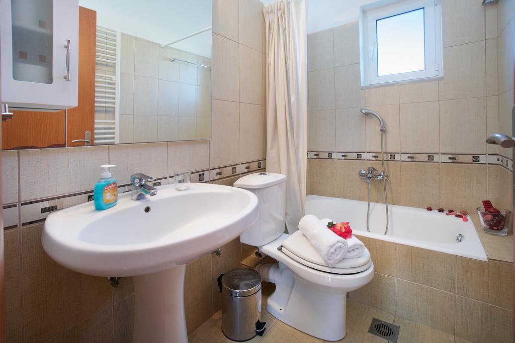 Aparthotel Diamanto Complex Karavomylos Exterior foto
